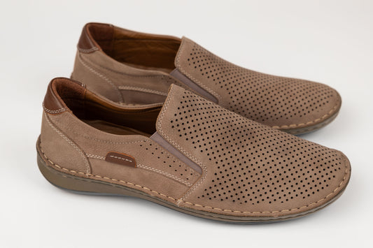 Pantofi barbati piele naturală 1-106 Maro perforat (40-45)