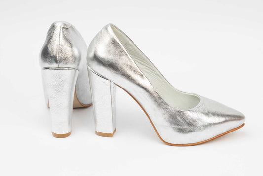 Elegant women's shoes made of natural leather LARISA Sorana