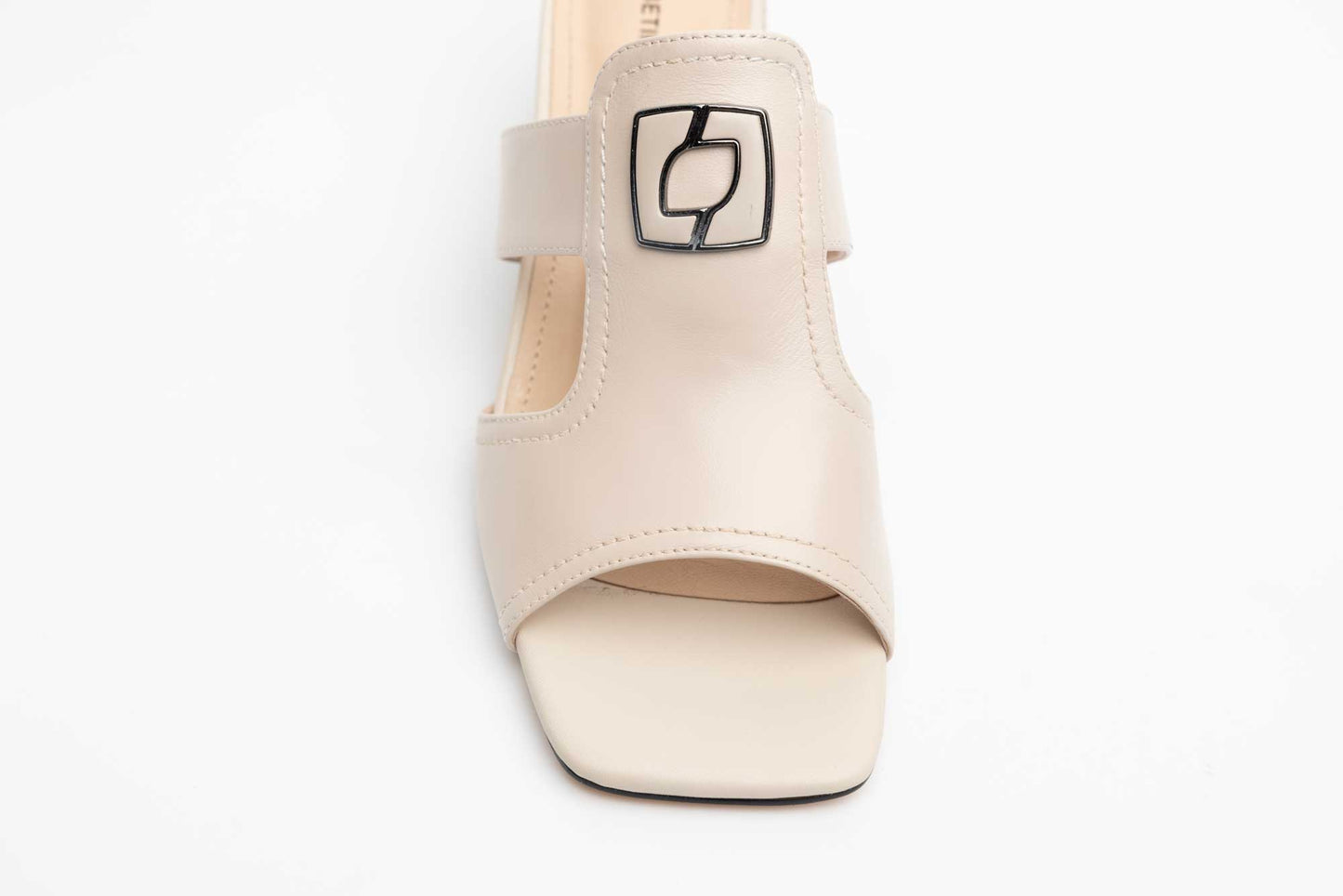 Women's genuine leather clogs BETINA 8300 Beige