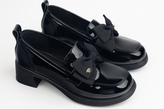 Women's casual shoes, natural leather, patent leather FORMAZIONE 2311-1 N patent leather