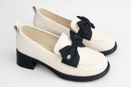 Women's shoes made of natural patent leather FORMAZIONE 2311-1 Beige patent