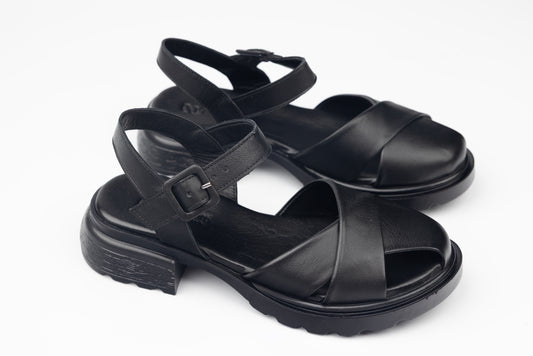 Women's sandals made of natural leather ANNA VIOTI 1090 n