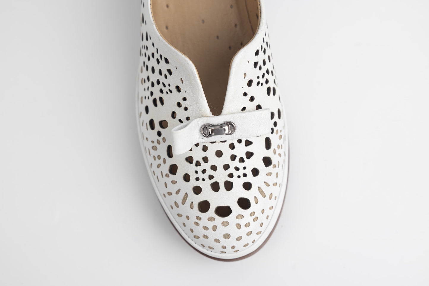Women's shoes natural perforated leather LSD 196 White perf