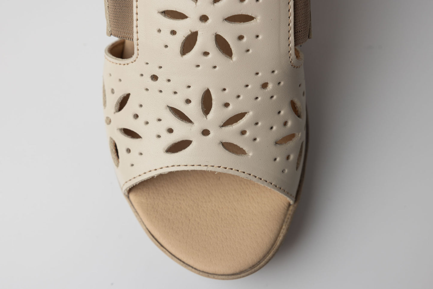 Women's casual sandals made of genuine leather RUSAY ALBY Beige