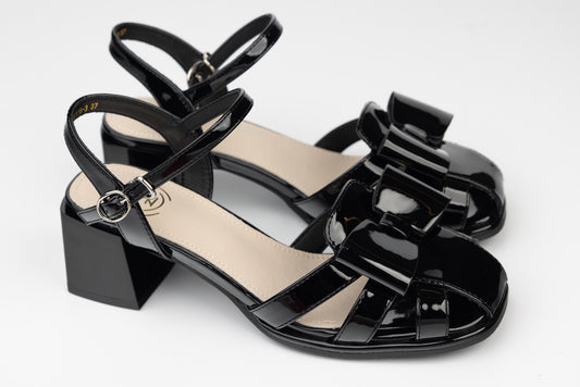 Elegant women's shoes, natural leather, FORMAZIONE 2118 N, lacquer