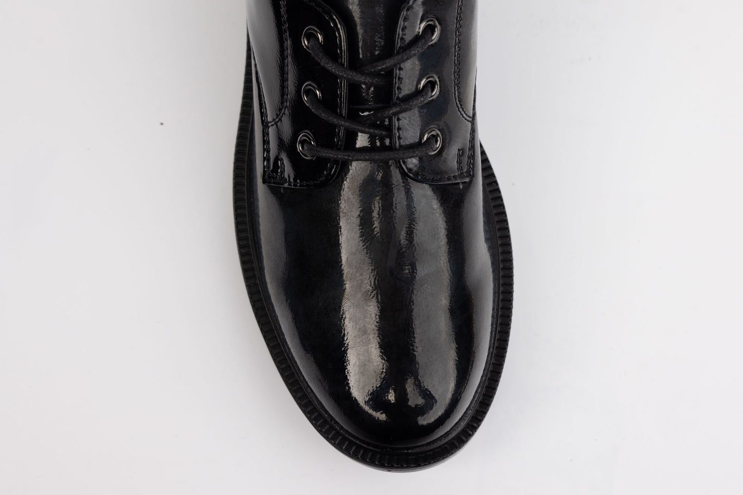 Women's shoes made of natural patent leather BETINA 094 N lacquer