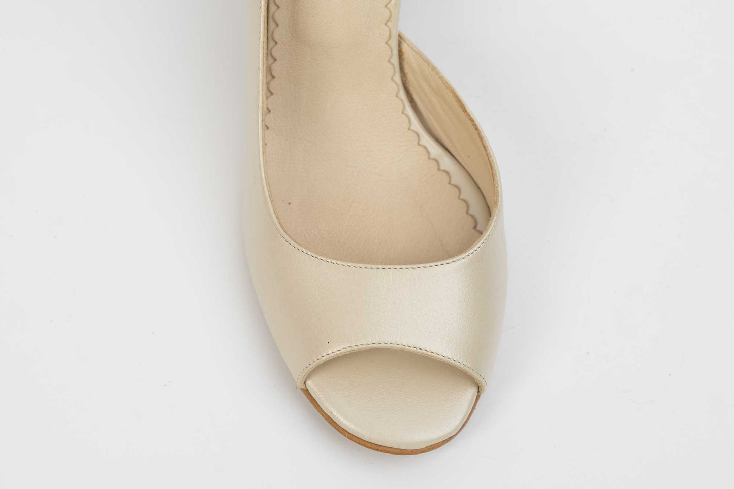 Women's sandals made of natural leather AUTHENTIC 371 cream