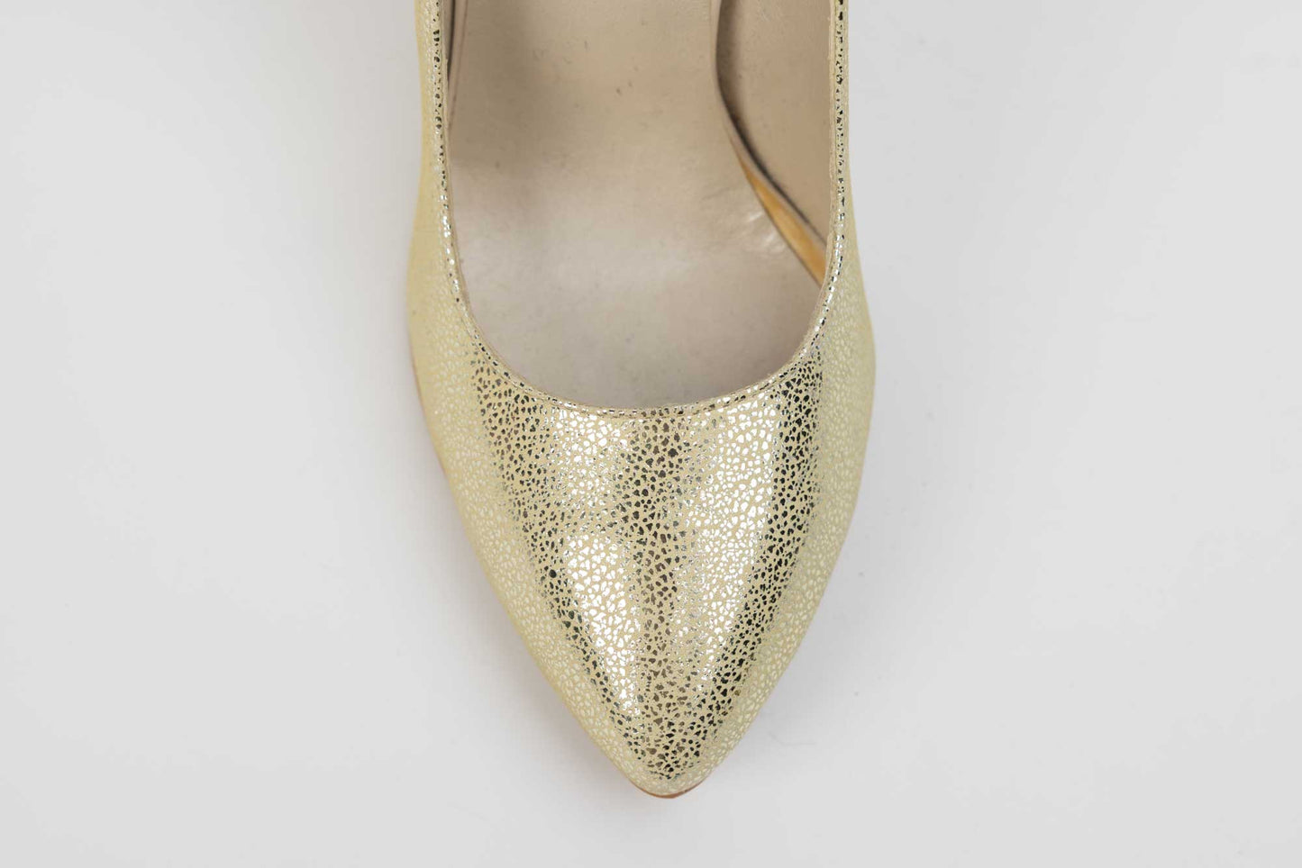 Elegant women's shoes made of genuine leather SORTEC 2691 Lemon gold