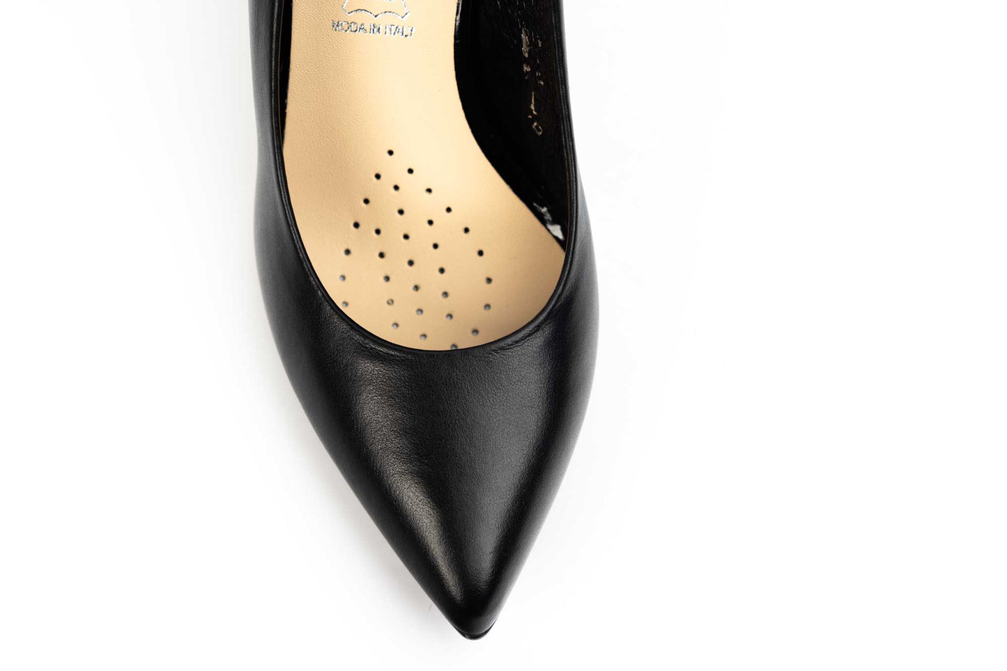 Elegant women's shoes made of genuine leather SALA 1816 N box