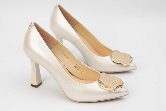 Elegant women's shoes made of genuine leather SALA 20697 Pearl cream
