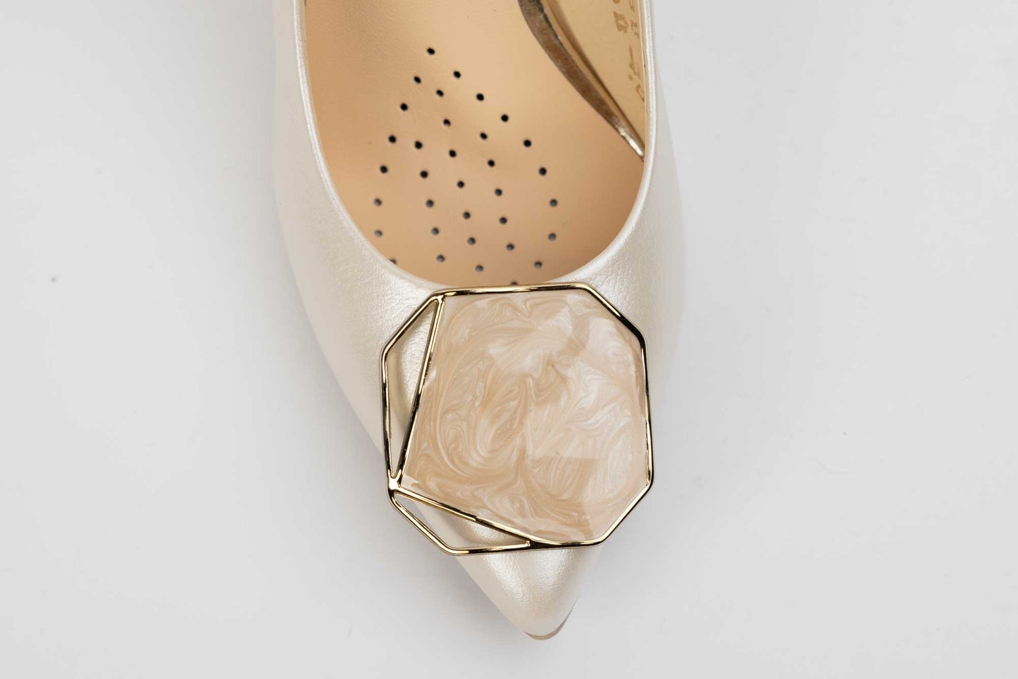 Elegant women's shoes made of genuine leather SALA 20697 Pearl cream