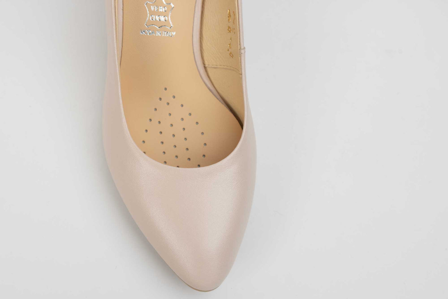 Elegant women's shoes made of natural leather SALA dec 9977 Pink