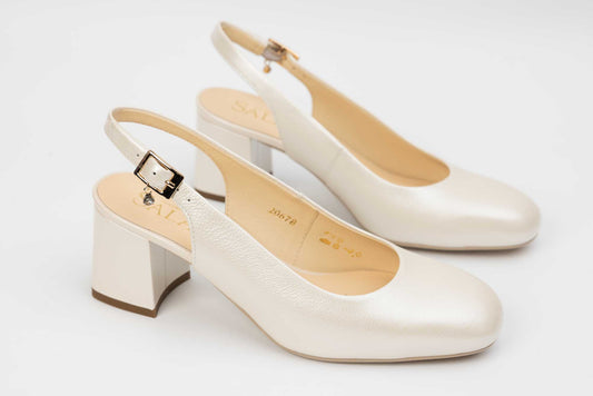 Elegant women's shoes made of genuine leather SALA dec 20678 Pearl cream