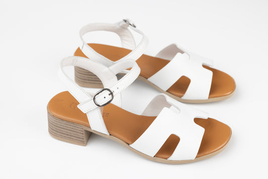 Women's sandals made of natural leather ANNA VIOTI 9202 White