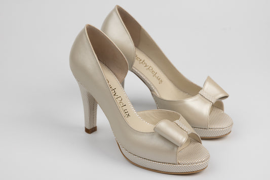 Women's genuine leather sandals NINA OCHINNI D01 Ivory pic