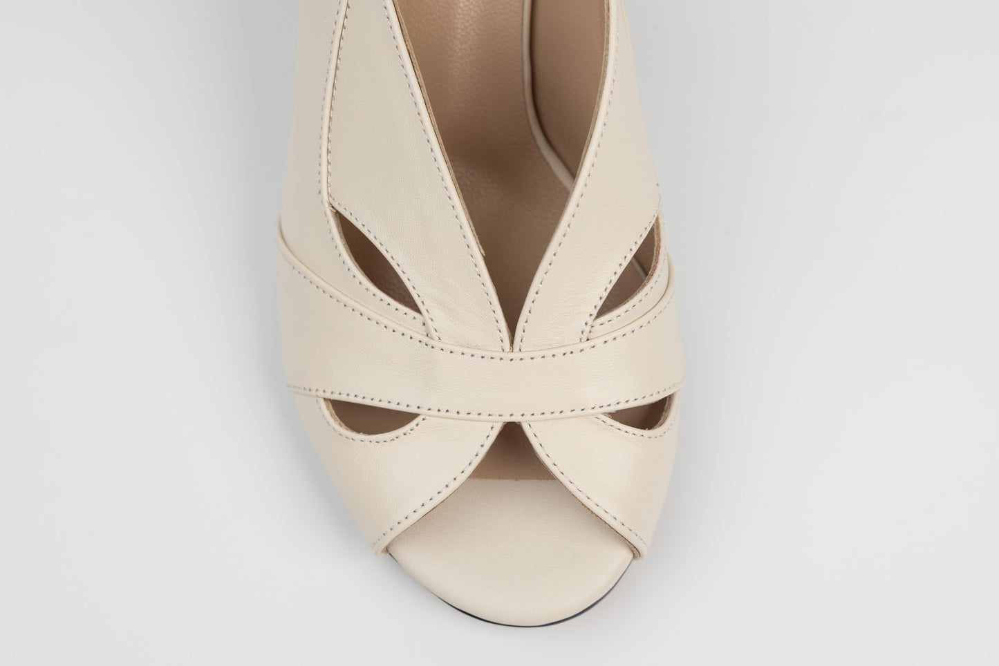 Women's genuine leather sandals LSD 560 Cream