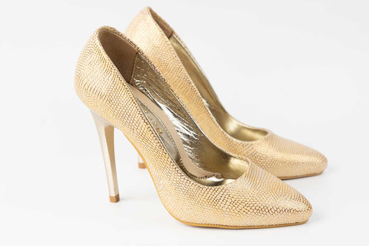 Elegant women's shoes made of genuine leather LARISA Selena Gold bub