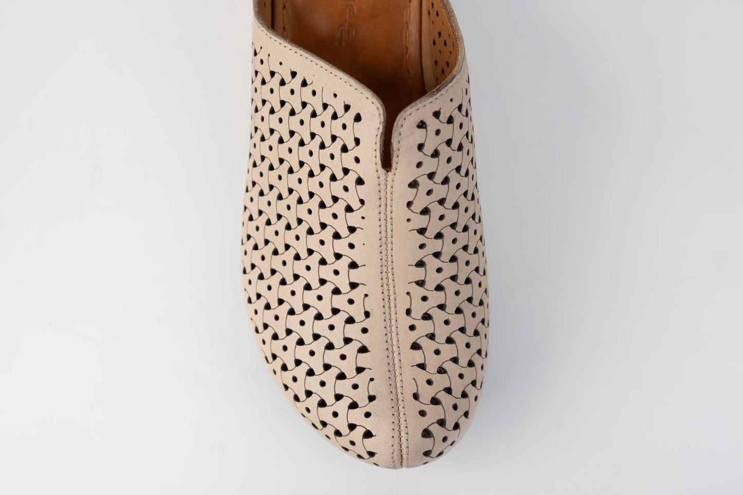 Women's summer perforated natural leather clogs LSD 528 Beige