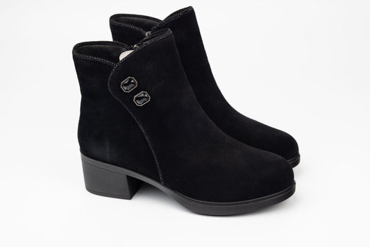 Women's boots made of genuine suede leather FORMAZIONE 0210 N vel