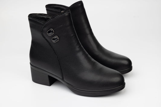 Women's genuine leather boots FORMAZIONE 0210 N box