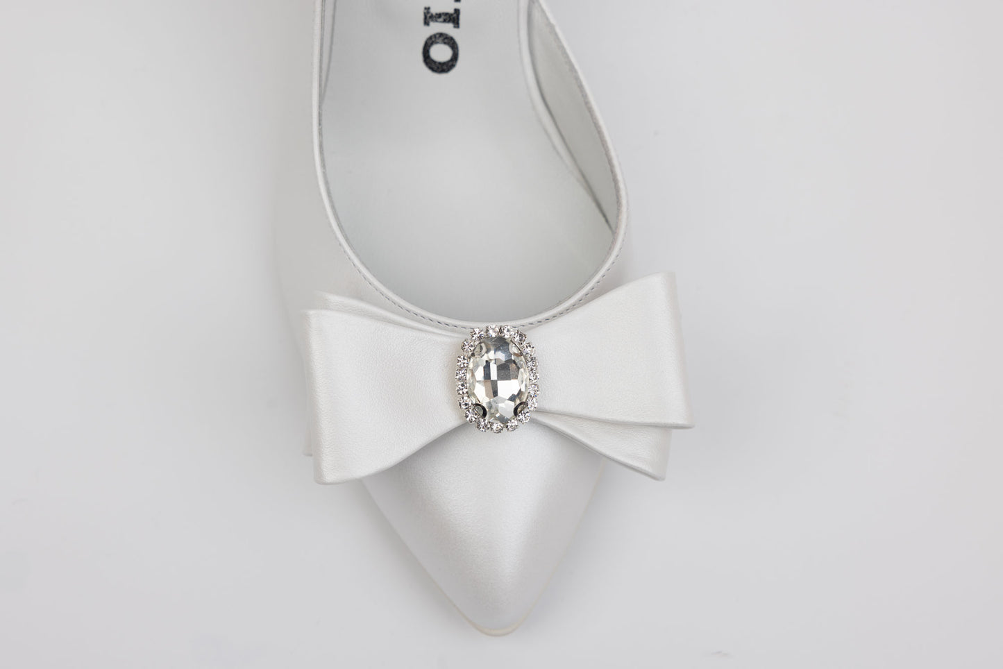 Women's cut-out shoes made of genuine leather ANTONIO 4462 White accessory 2