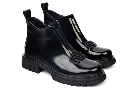 Women's boots, natural patent leather 97 N lacquer