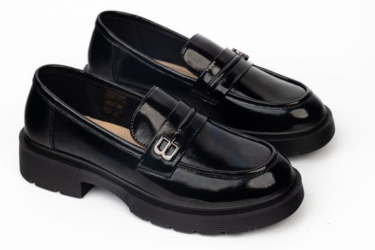 Women's casual natural leather shoes BETINA 8713 N lacquer