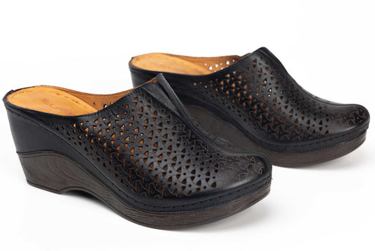 Women's perforated clogs made of natural leather LSD 162 black