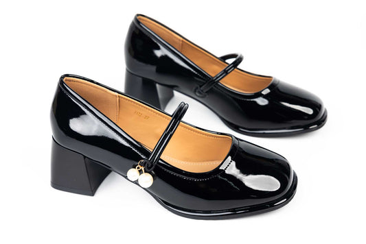 Women's shoes made of genuine leather FORMAZIONE