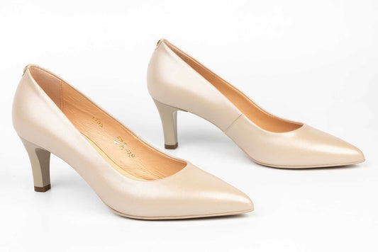 Elegant women's shoes made of genuine leather SALA 1105 cream pearl