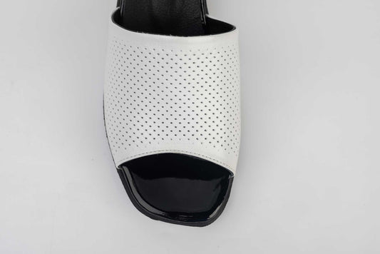 Women's clogs made of natural leather DOGATI 9516 White