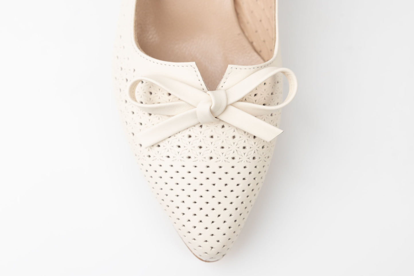 Pantofi dama piele naturală perforata LSD 1250 Bej