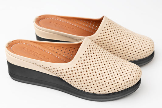 Women's perforated genuine leather clogs LSD 2022 Beige