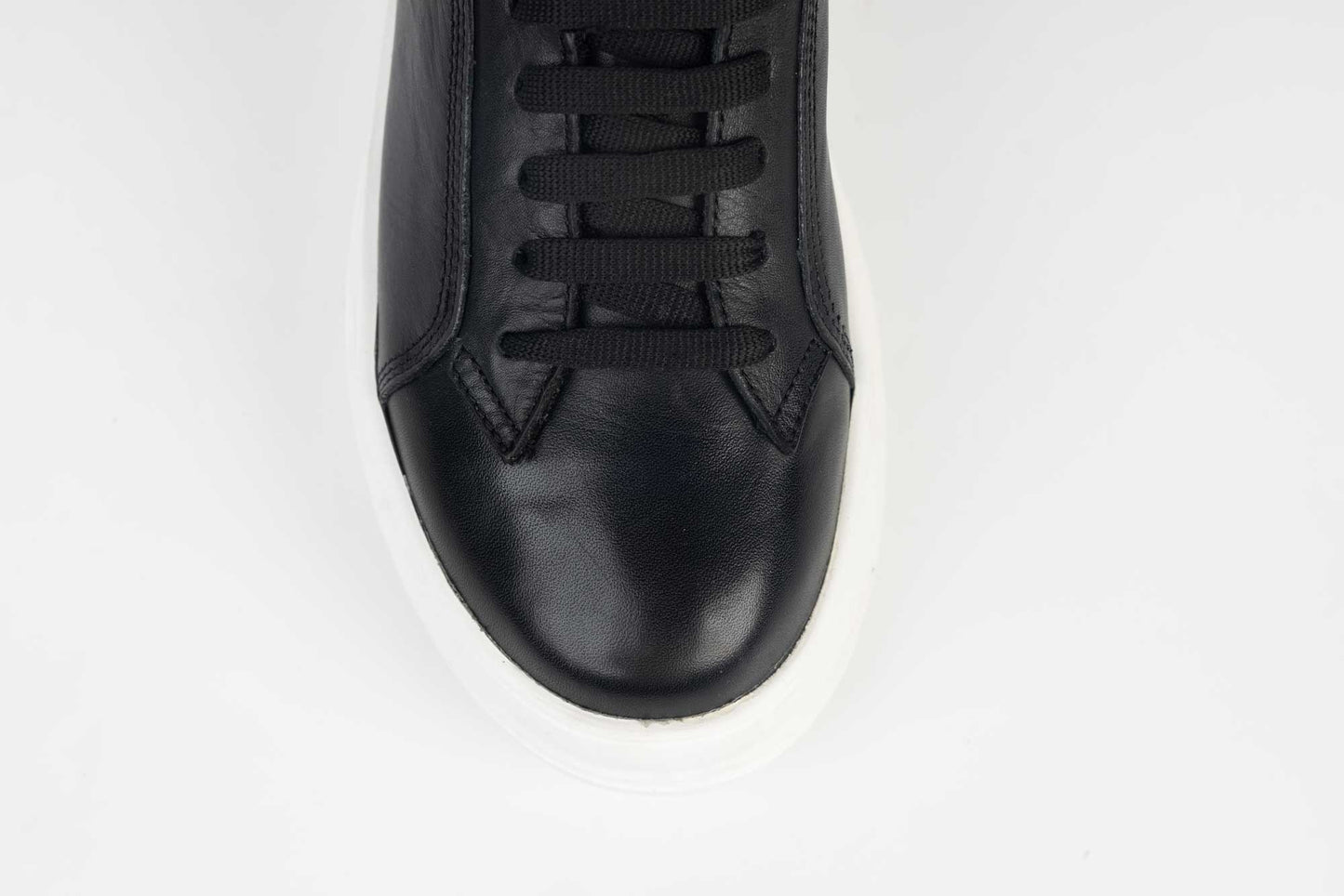 Women's casual shoes made of genuine leather JOHAN 1133 N