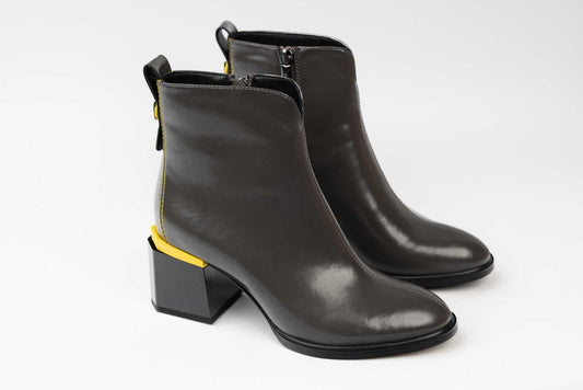 Elegant women's boots made of natural leather JOSE SIMON 9745 Grey