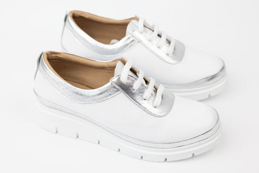 Women's casual shoes natural leather NIKE 921 Boxing white SILVER