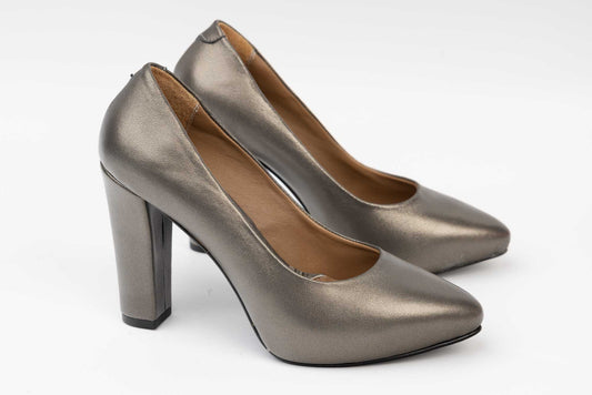 Elegant women's shoes made of natural leather LARISA Sorana Fune