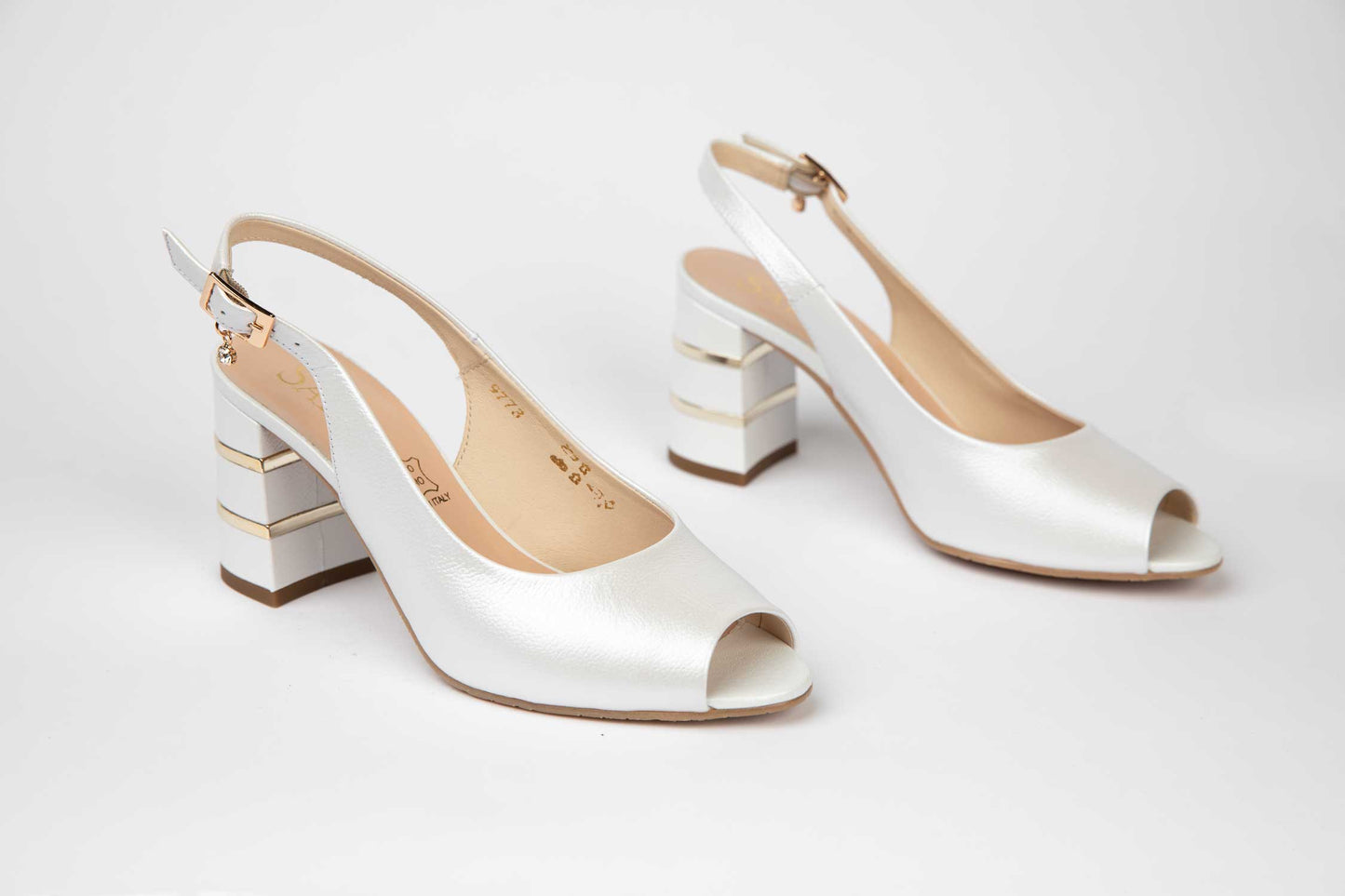 Elegant women's sandals made of natural leather SALA 9773 pearl white