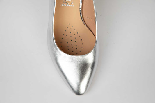 Elegant cut-out women's shoes made of genuine leather SALA 20006 silver