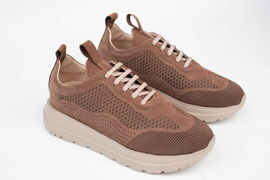 Women's shoes made of natural leather with perforation PERLA 3298 Brown