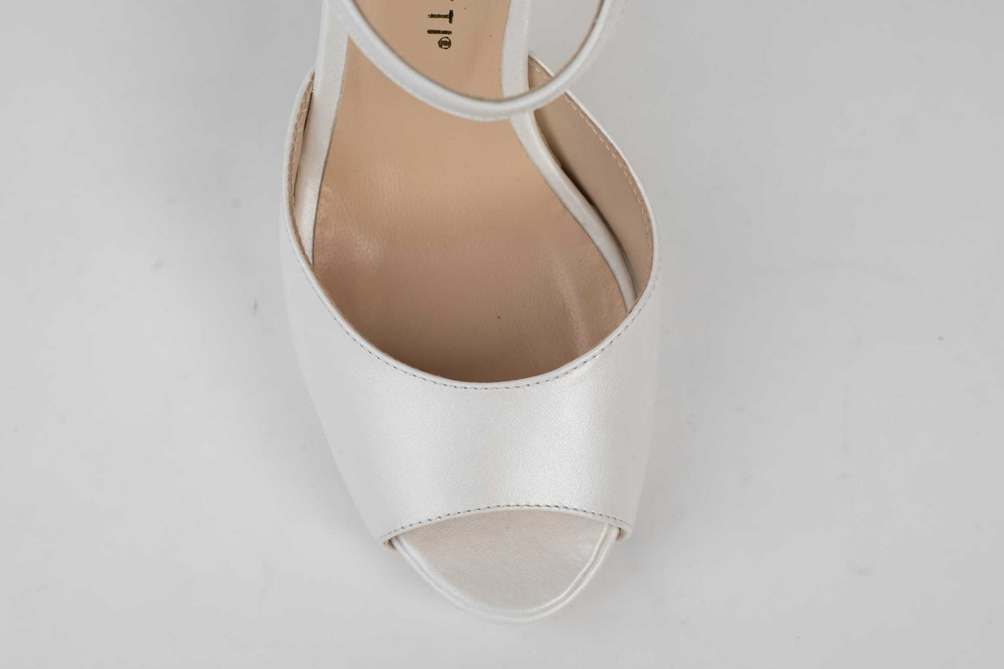 NINA OCCHINI 305-1 Natural leather bridal sandals Boxy white