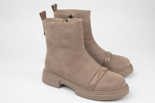 Women's boots made of genuine suede leather ANNA VIOTI 117 Taupe