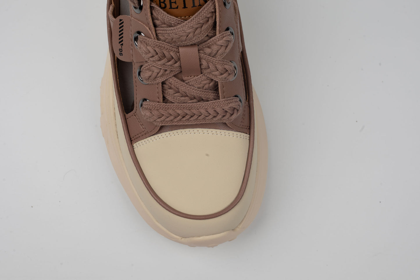 Pantofi damă sport piele naturală BETINA 67330 Pudră