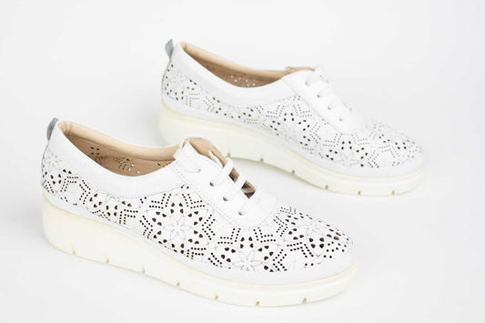 Women's shoes genuine leather NIKE 921 white