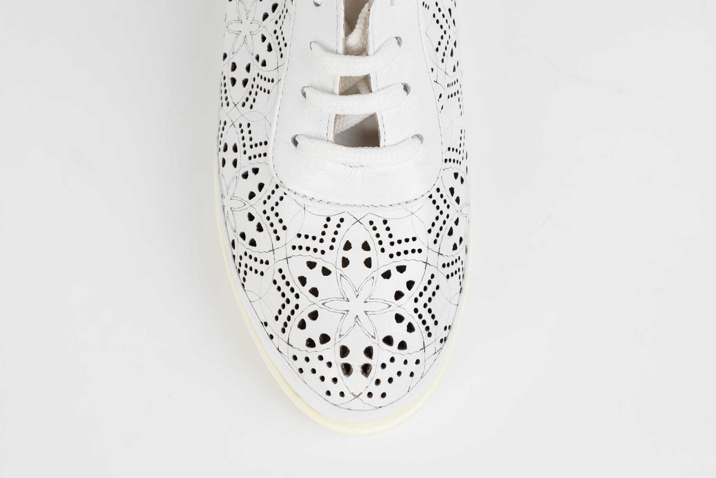 Pantofi dama piele naturala NIKE 921 alb