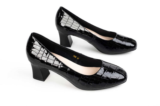 Women's genuine leather shoes FORMAZIONE 7395 Black patent