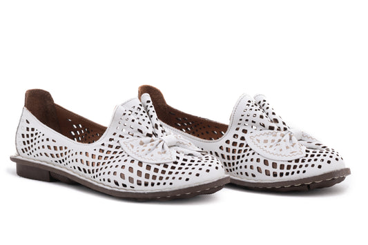 Women's casual shoes made of natural leather DOGATI 122-1 white
