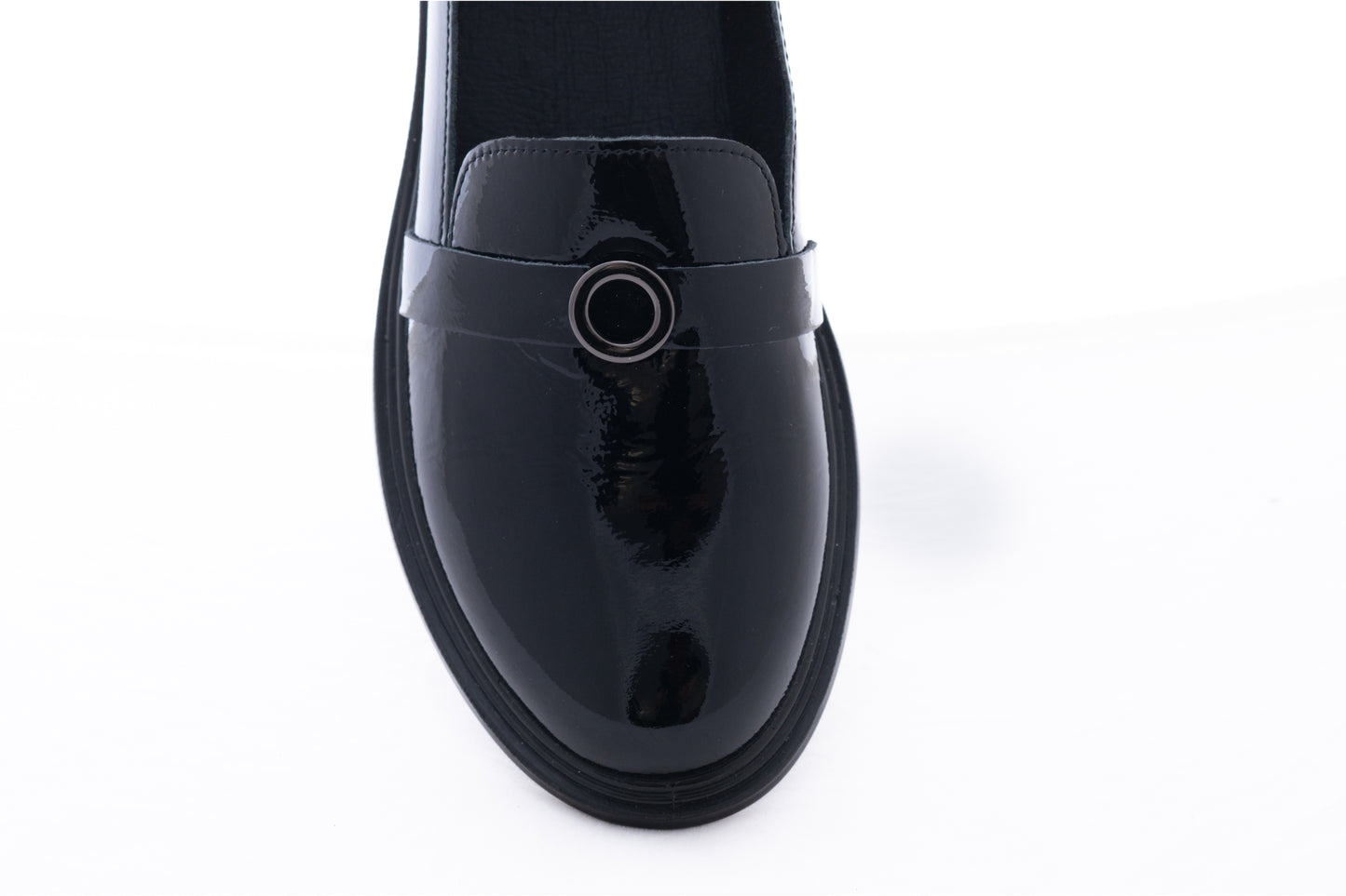 Women's casual shoes, natural leather Q 115, black patent leather