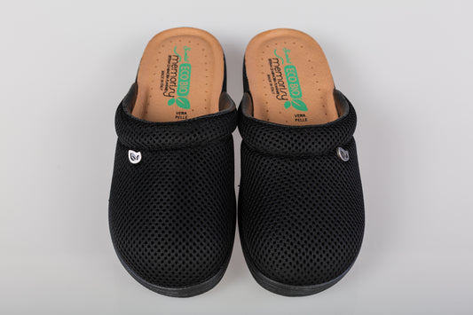 Women's eco-friendly natural leather clogs DACO 149 black