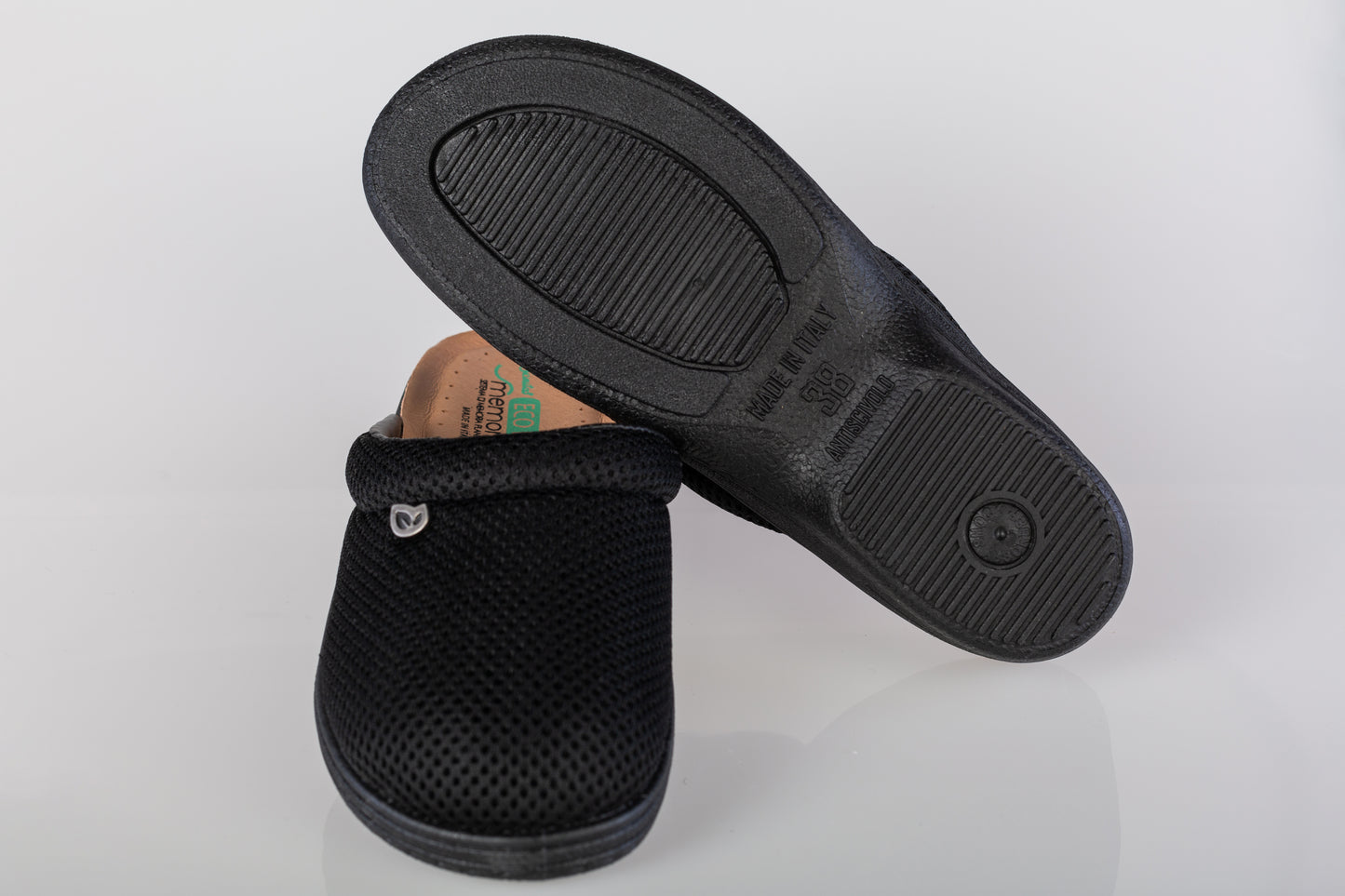 Saboti dama piele naturala eco DACO 149 negru
